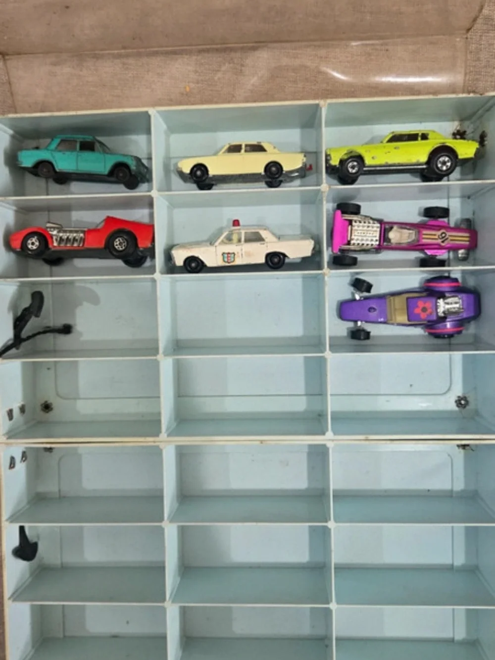 Miniature Car Collectors 48 Car Show Case - Blue & Red Graphics